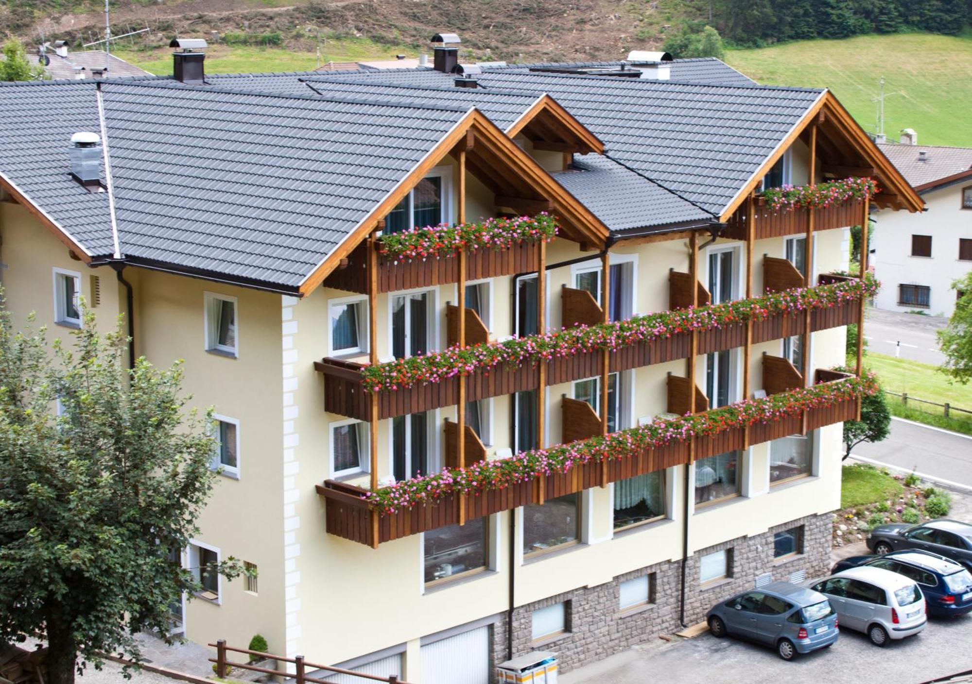 Hotel Christeinerhof Santa Cristina Val Gardena Exterior foto